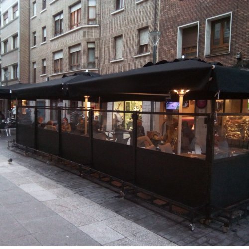 Cortina para cerramientos negro color 2