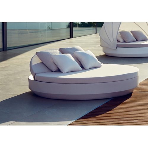 Cama Balinesa de resina de... 2